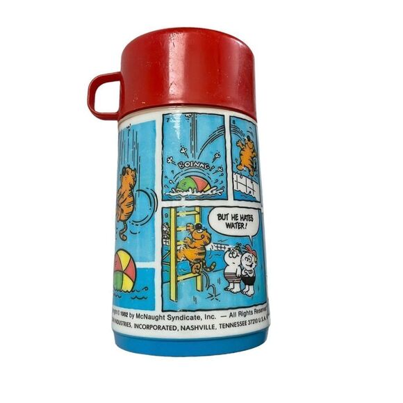 Vintage Heathcliff Plastic Thermos - Picture 1 of 10
